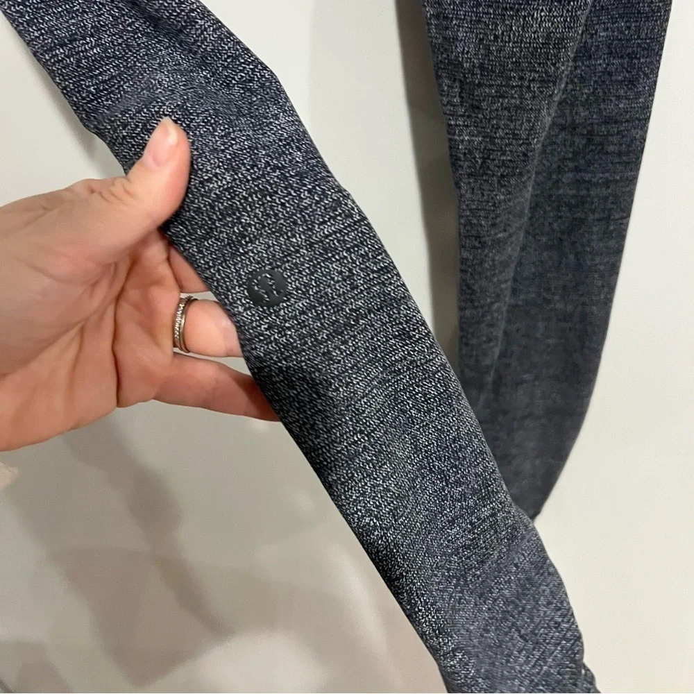 Lululemon Still Mind Tight *28